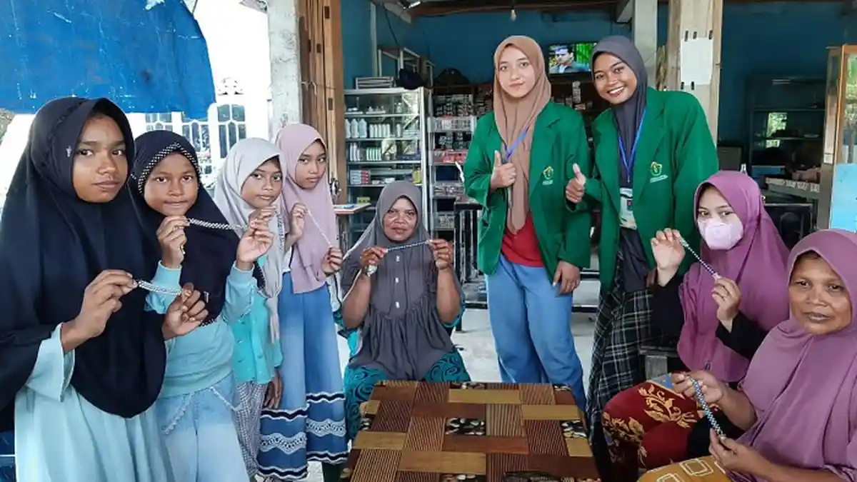 Mahasiswa KKN Bantu Masyarakat Dewantara Kembangkan Kreativitas
