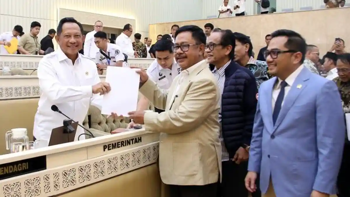 Kepala Daerah Terpilih Dilantik 6 Februari 2025, Ini Daftar Pasangan Calon yang Cabut Gugatan di MK
