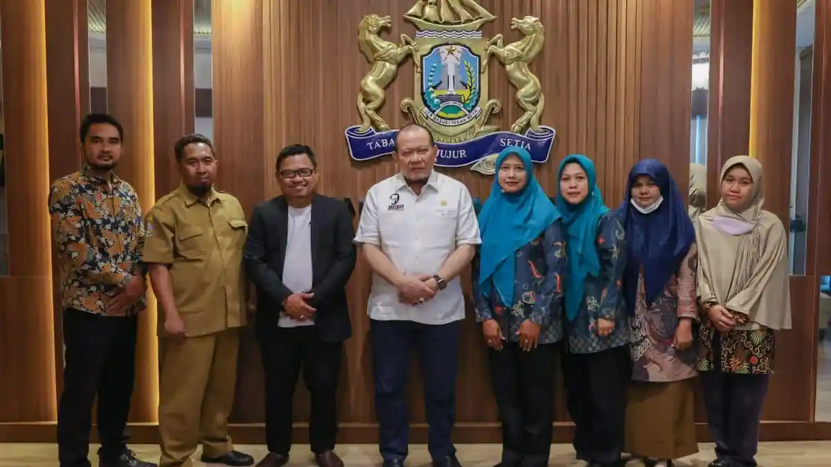 Para Guru Honorer Adukan Nasib Temui Ketua DPD RI: Lulus Passing Grade Tak Masuk Formasi PPPK