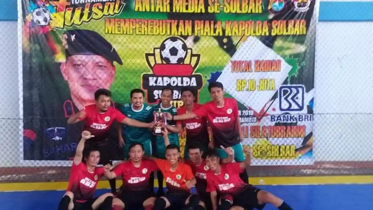 Wartawan Muda FC Juara I Turnamen Kapolda Sulbar CUP I