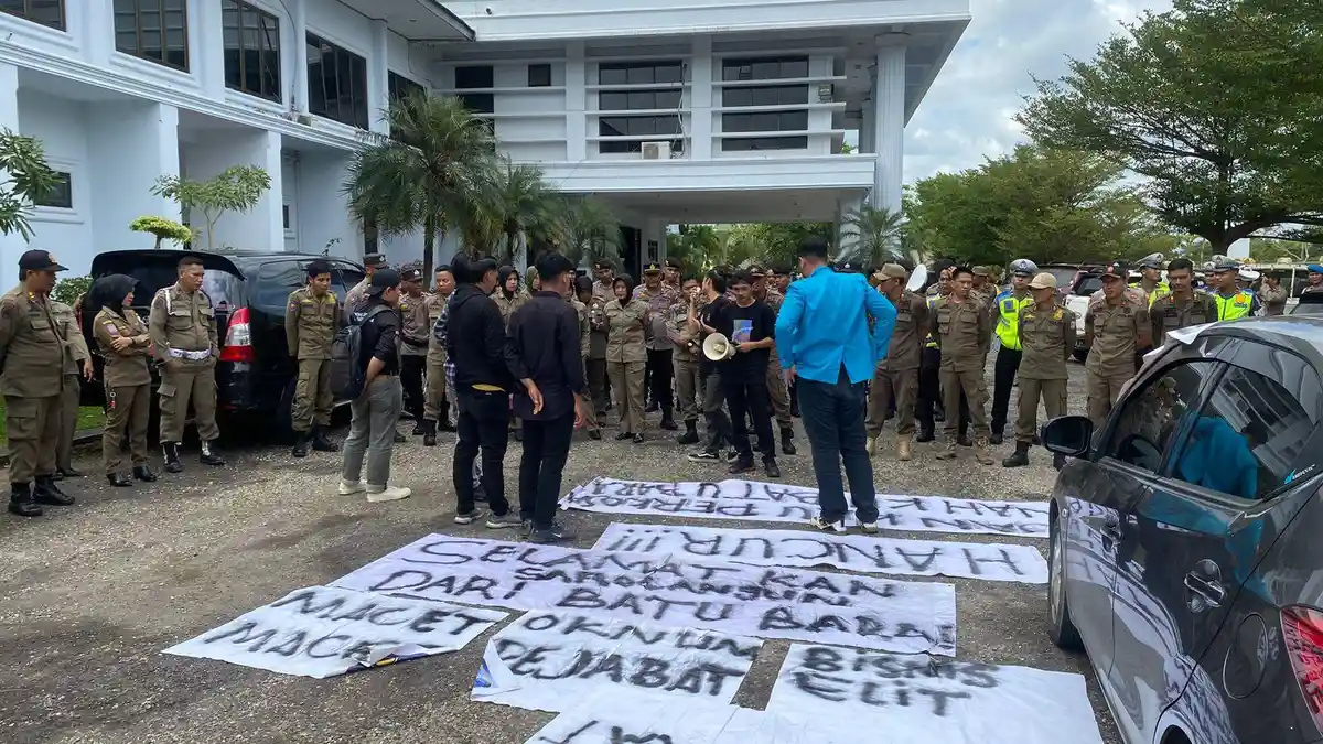 Mahasiswa Tuntut Pemkab Sarolangun Ikuti INGUB Soal Hauling Batubara