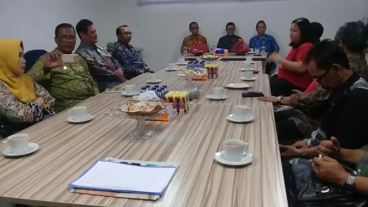 Resmi Dilantik, Taufan Pawe dan Pangerang Rahim Kunjungi Redaksi Tribun Timur