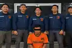 Tusuk-Paha-dan-Betis-Warga-Pria-di-Prabumulih-Ditangkap-Polisi-2-Pisau-Disita-Jadi-Bukti.jpg