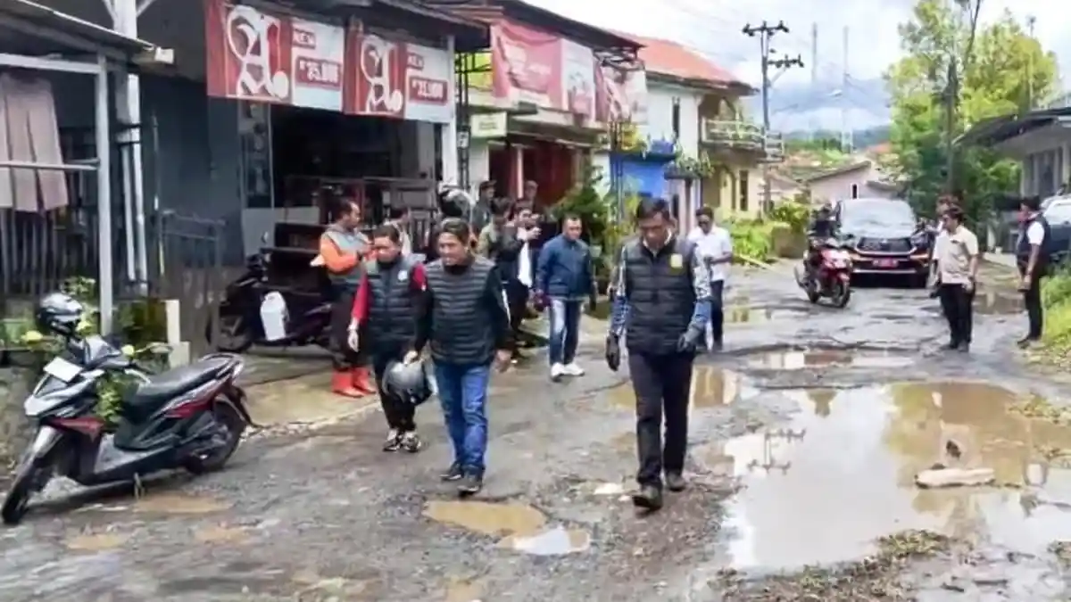 Rasakan Jalan Rusak di Watumalang Wonosobo saat Touring, Bupati Janji Perbaikan Sebelum Lebaran
