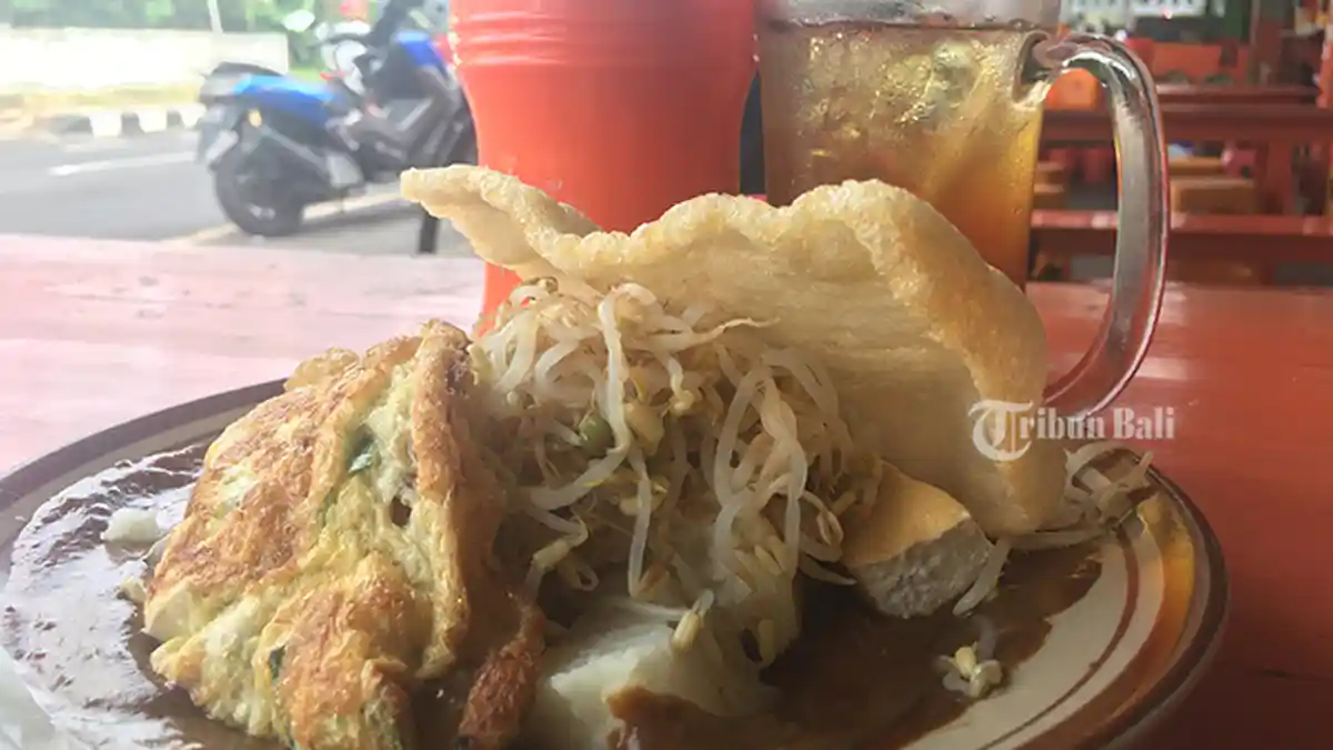 Mencicipi Nikmatnya Tipat Tahu Gerenceng di Denpasar, Menu Komplit, Harga Mulai Rp 10 Ribuan
