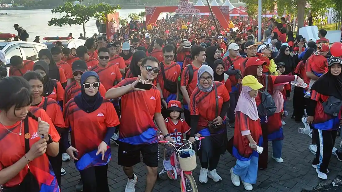 5.000 Peserta Riang Gembira Ikuti Alfamidi Family Day Fun Walk 2025 Makassar - 20250921_dwn_Alfamidi-Family-Day-Fun-Walk-2025_.jpg