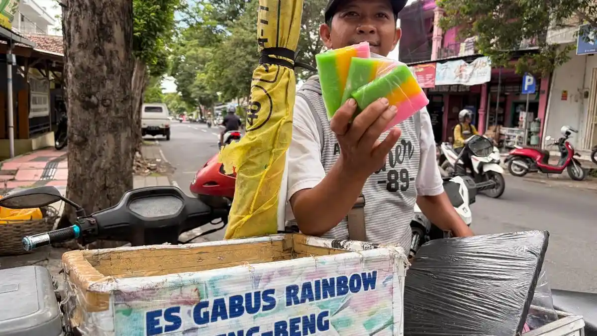 Es Gabus Sempat Viral karena Dikira dari Spons, Penjual di Banyuwangi ...