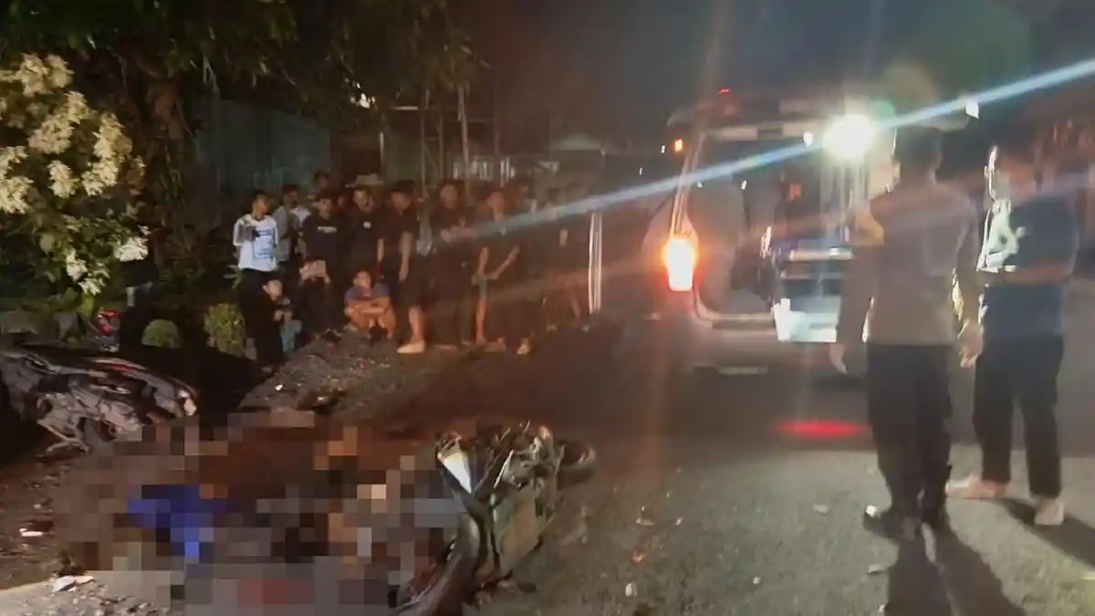 Adu Banteng Motor Honda di Karangrejo Tulungagung, 2 Pemuda Terluka Parah