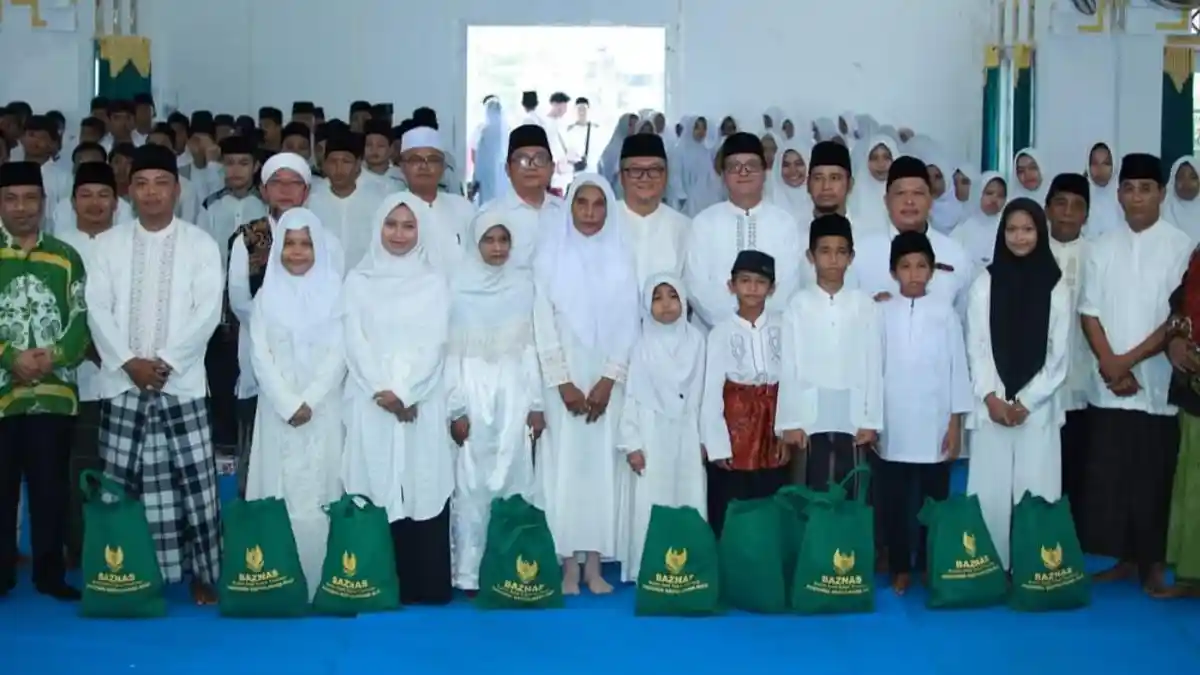 Sambut Hari Santri Nasional di Lingga, Baznas Kepri dan STIT Gelar Program Bansos