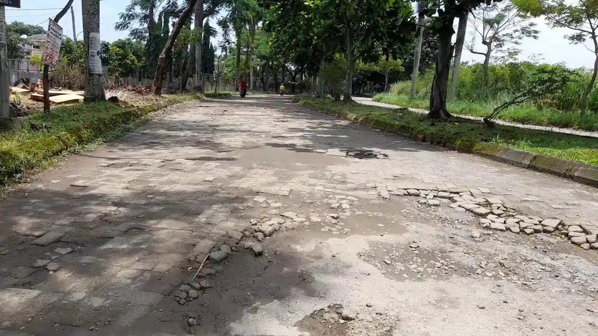 Curhat Pengguna Jalan Akses Kantor Wali Kota Serang: Perut Terasa Dikocok-kocok