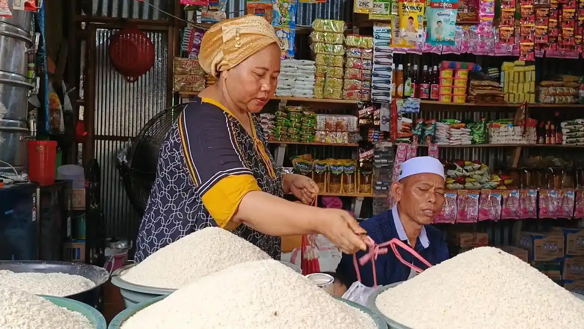 Harga Beras di Pasar Karisa Jeneponto Rp12 Ribu per Liter, Telur Rp52 Ribu per Rak