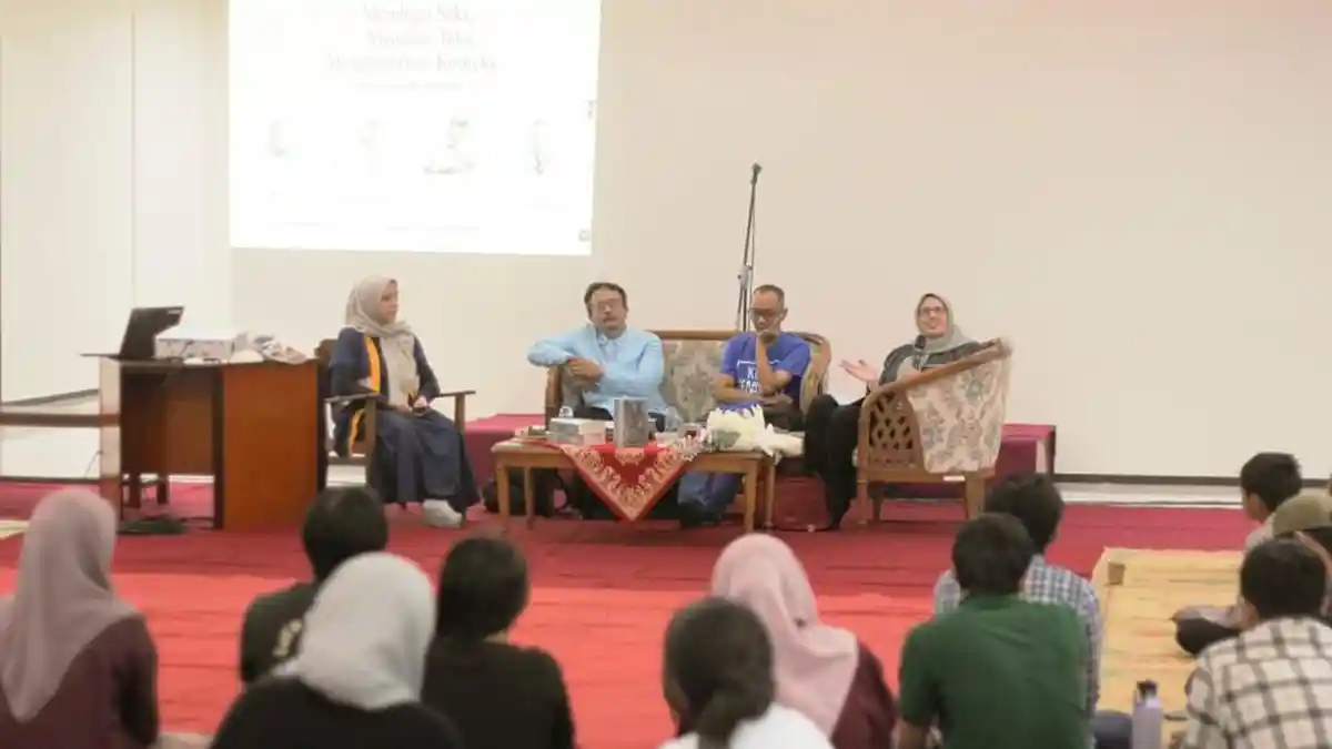 Membaca Kritik Sastra dari Buku Seks, Teks, Konteks Karya Katrin Bandel di Pascasarjana USD