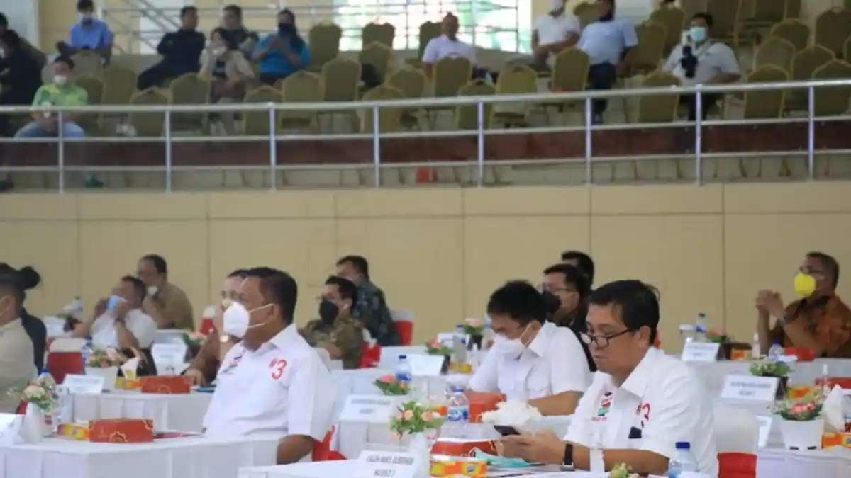 Calon Kepala Daerah se -Sulut Kumpul di Kantor Gubernur, Hadir Pembelakan KPK Soal Integritas
