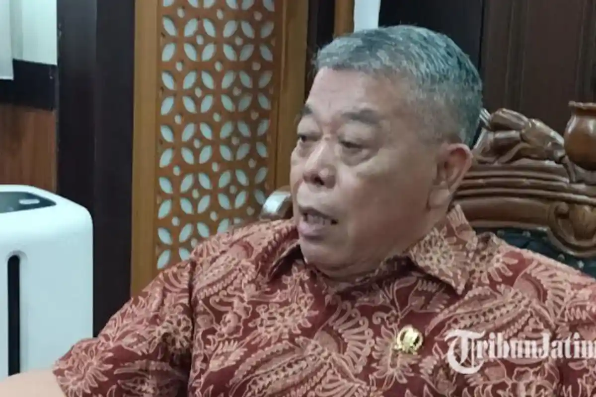 Sempat Dijemput 3 Orang, Mantan Ketua DPRD Jatim Kusnadi Dilaporkan Hilang