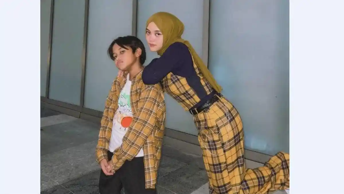 Unggahan Putri Delina Jadi Sorotan, Diduga Sindir Nathalie Holscher