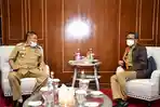 nurdin-abdullah-menerima-kunjungan-bupati-bulukumba-am-sukri-a-sappewali.jpg