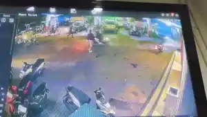 Rekaman-CCTV-Detik-detik-Sopir-Truk-di-Palembang-Tewas-Dikeroyok-Saat-Antre-Solar-Diserang-7-Orang.jpg