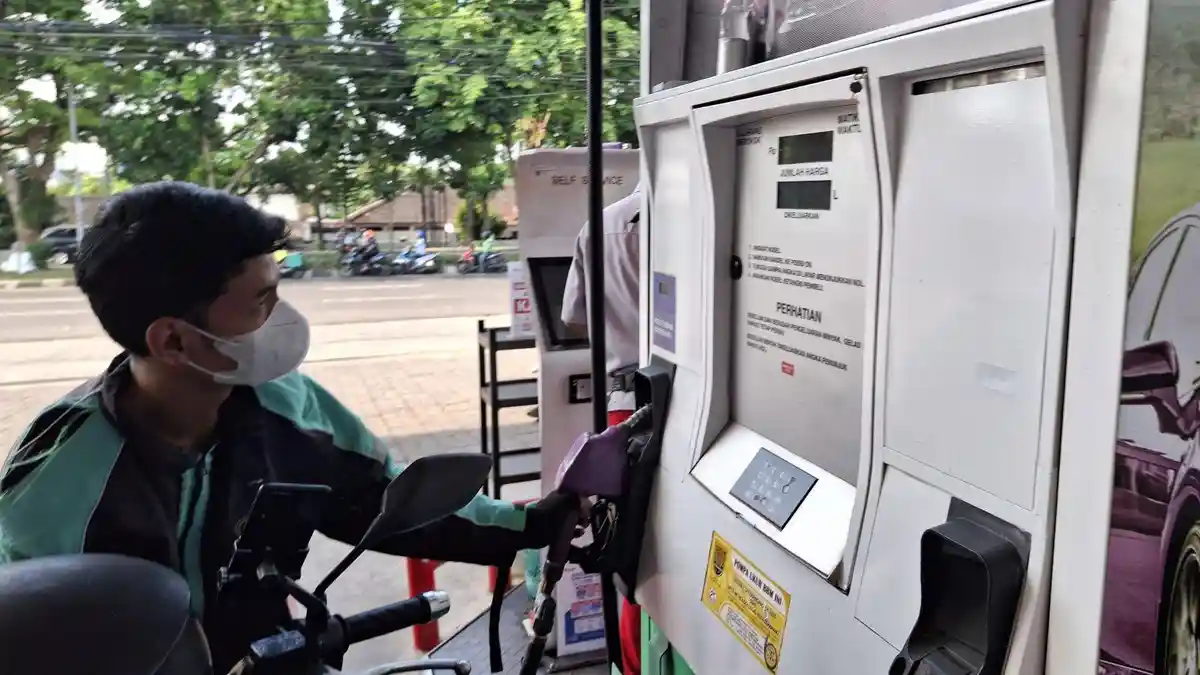 Energi Bersih Mengalir ke Tangki, Harapan Baru Masyarakat Menuju Jalan Hijau
