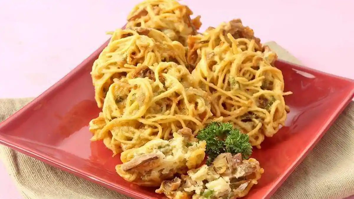 Resep Bakwan Mi Enak Ini Pasti Bikin Si Kecil Langsung Lahap Makan!