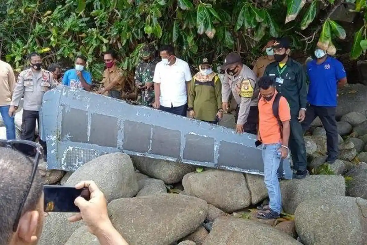 Kronologi Benda Mirip Sayap Pesawat Ditemukan di Bintan, Dibawa ke Pos TNI AL Lagoi