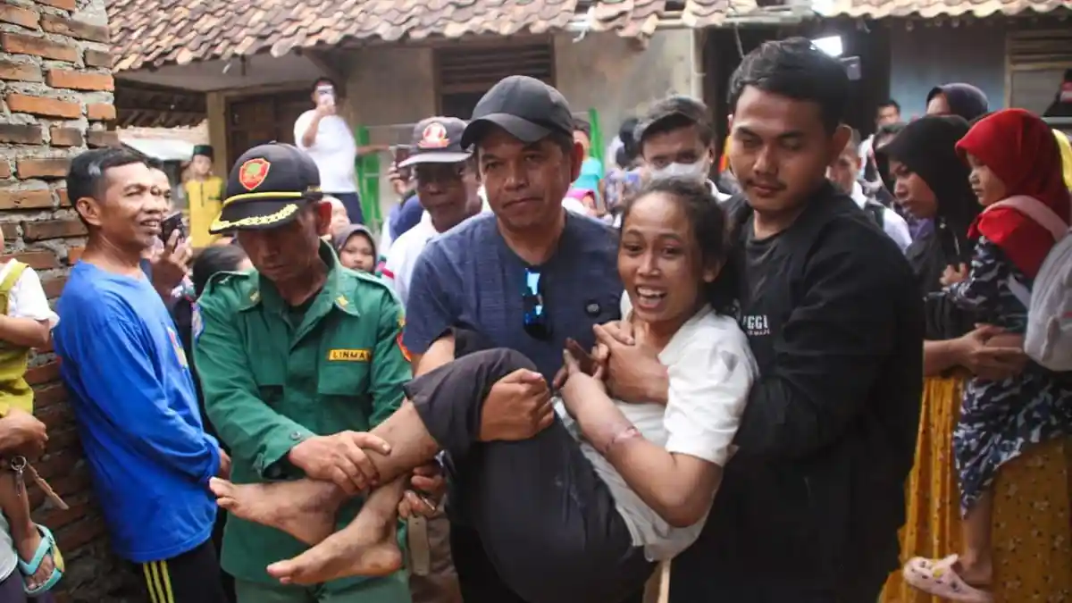 Dedi Mulyadi Bopong ODGJ di Dekat Rumah Dokter Wayan yang Dirantai dan Sering Ngamuk ke RSJ