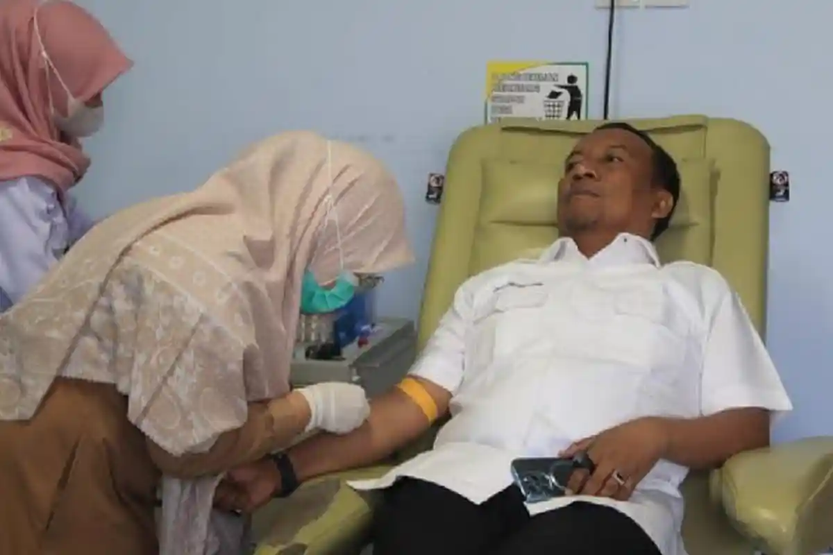 Giliran Pasangan Fud-Aher Periksa Kesehatan di RSUD Asy-Syifa Sumbawa Barat