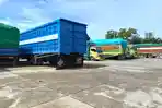 BBM-Jenis-Solar-Habis-di-SPBU-Simbuang-Mamuju-Mobil-Truck-Terparkir-Sejak-Subuh.jpg