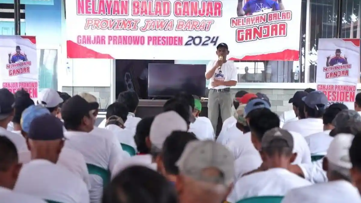 Fasilitasi Kapal Nelayan yang Rusak, Relawan Ganjar Bantu Peralatan Bengkel di Batukaras