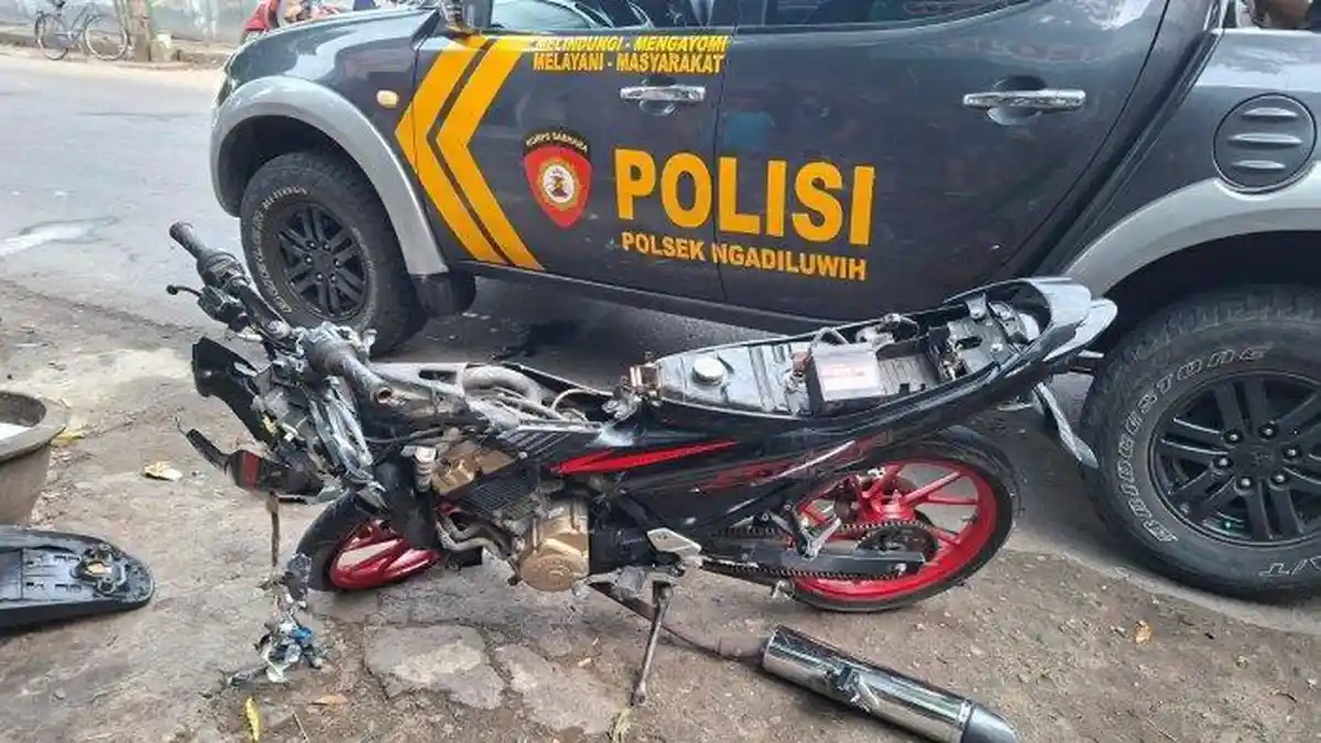 Hantam Truk dari Arah Berlawanan saat Ngebut, Pemotor Tak Selamat