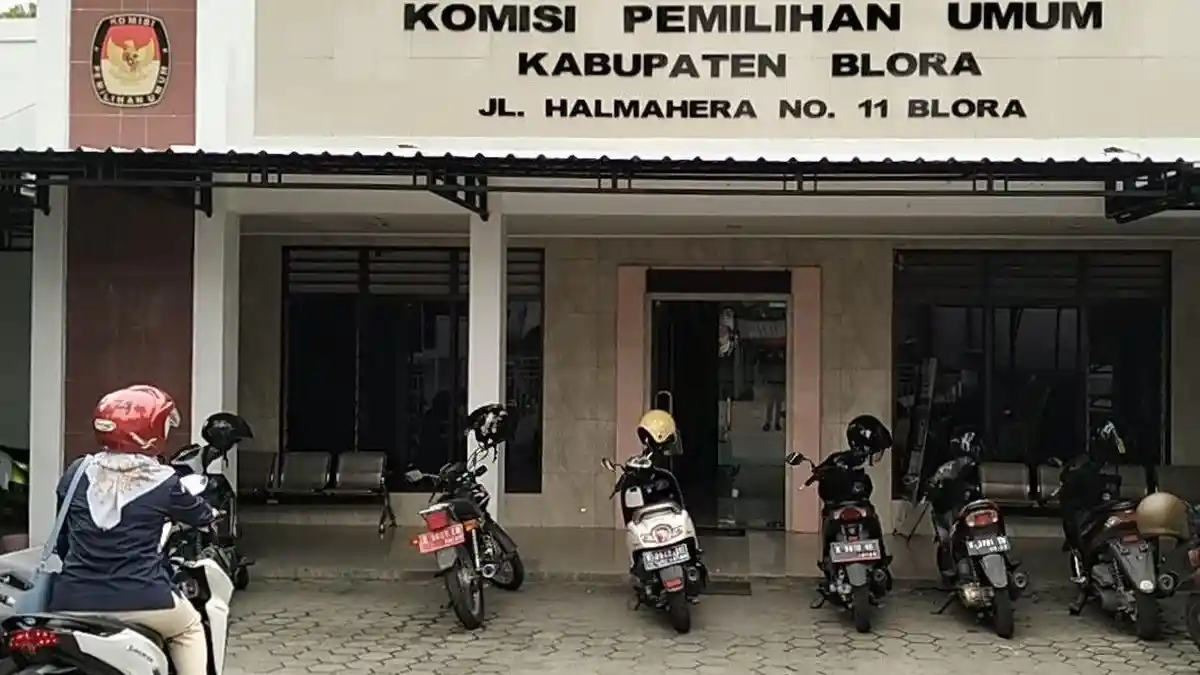 Pilkada Blora 2024 Munculkan Paslon Independen? Dua Orang Konsultasi Syarat Dukungan ke KPU