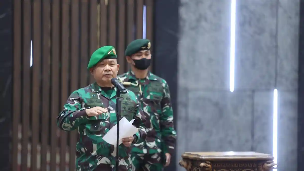 KSAD Jenderal Dudung Pimpin Sertijab Pangkostrad Mayjen TNI Maruli Simanjuntak