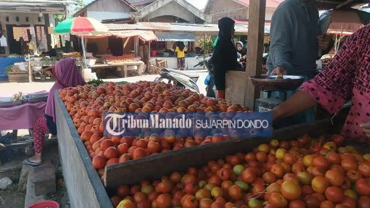 Harga Rempah di Pasar Tradisional Poyowa Kecil Minggu 23 November 2025, Stok Cukup