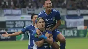 Diwarnai-Satu-Kartu-Merah-PSIM-Yogyakarta-Sama-Kuat-dengan-PSPS-di-Babak-Pertama.jpg