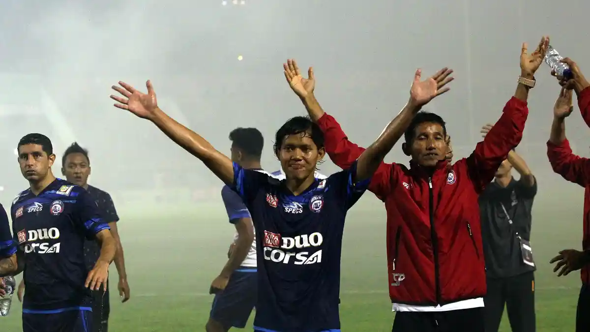 Arema Buru Gol Cepat ke Gawang Borneo FC
