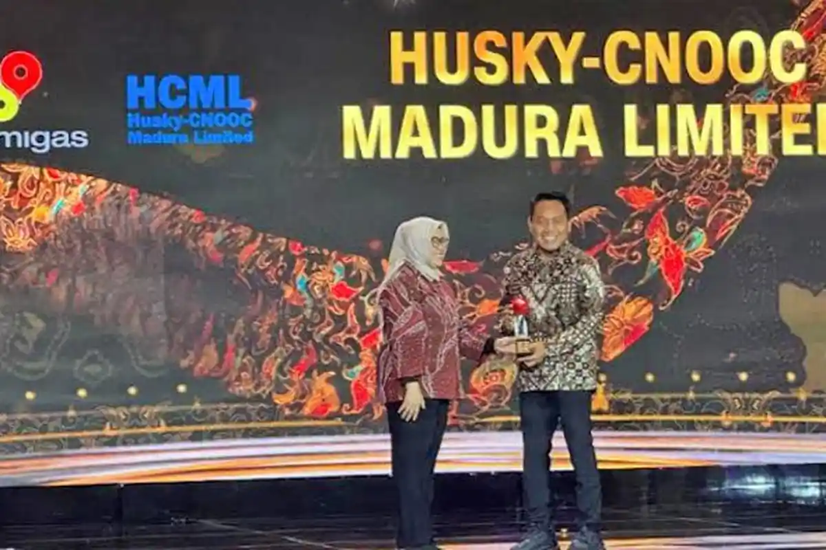 Berhasil Pemberdayaan Energi di Jatim, HCML Raih Outstanding Empowerment Energy Resilience CNN Award
