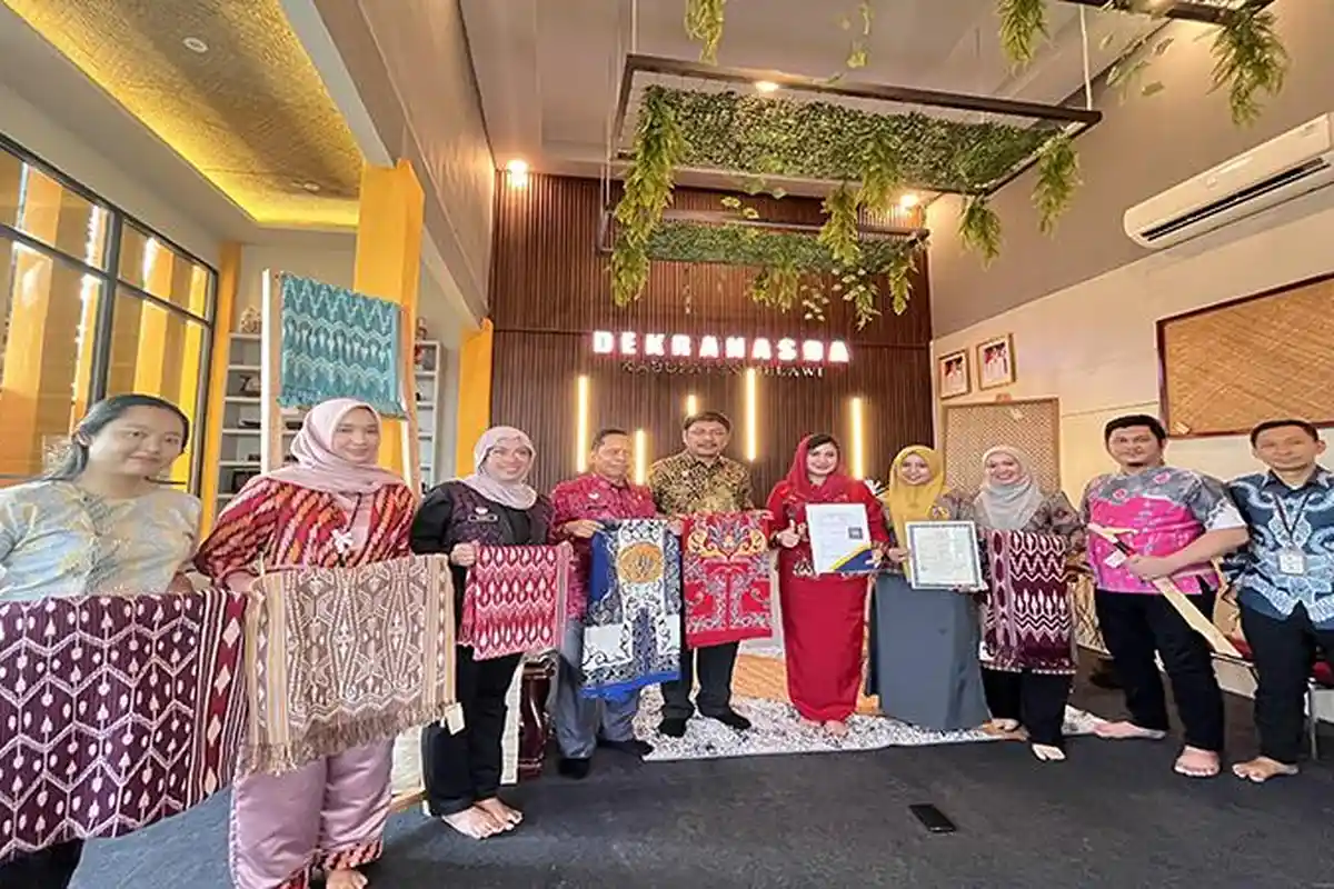 Motif Sibung Resmi Tercatat Hak Cipta, Produk Raisya Sarbina Didaftarkan sebagai Merek UMKM Unggulan