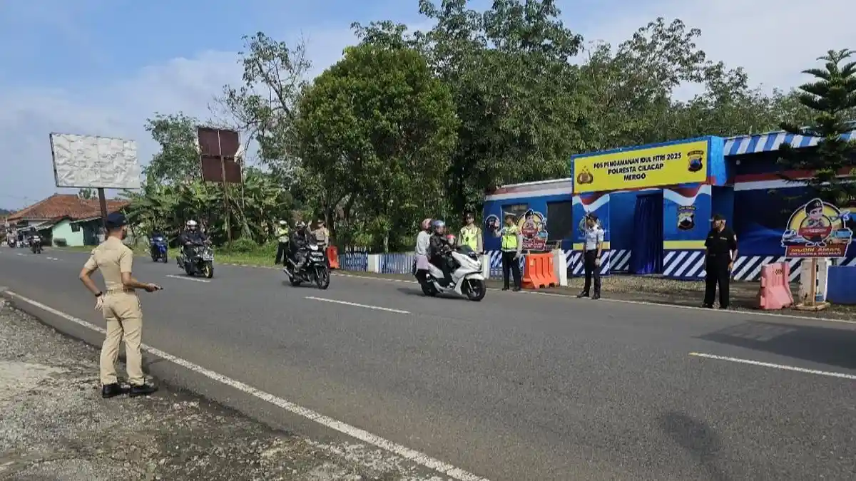 Pantauan Arus Mudik Jateng Selatan di Cilacap Perbatasan Jabar: Didominasi Pemudik Sepeda Motor