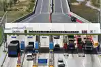 Suasana-pengendara-yang-masuk-dan-keluar-di-Gerbang-Tol-Pangkalan-1.jpg