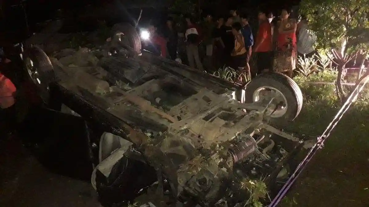 Avanza Ringsek Terseret Kereta di Cibinong, Begini Kondisi Pengemudi Setelah Mobil Terguling