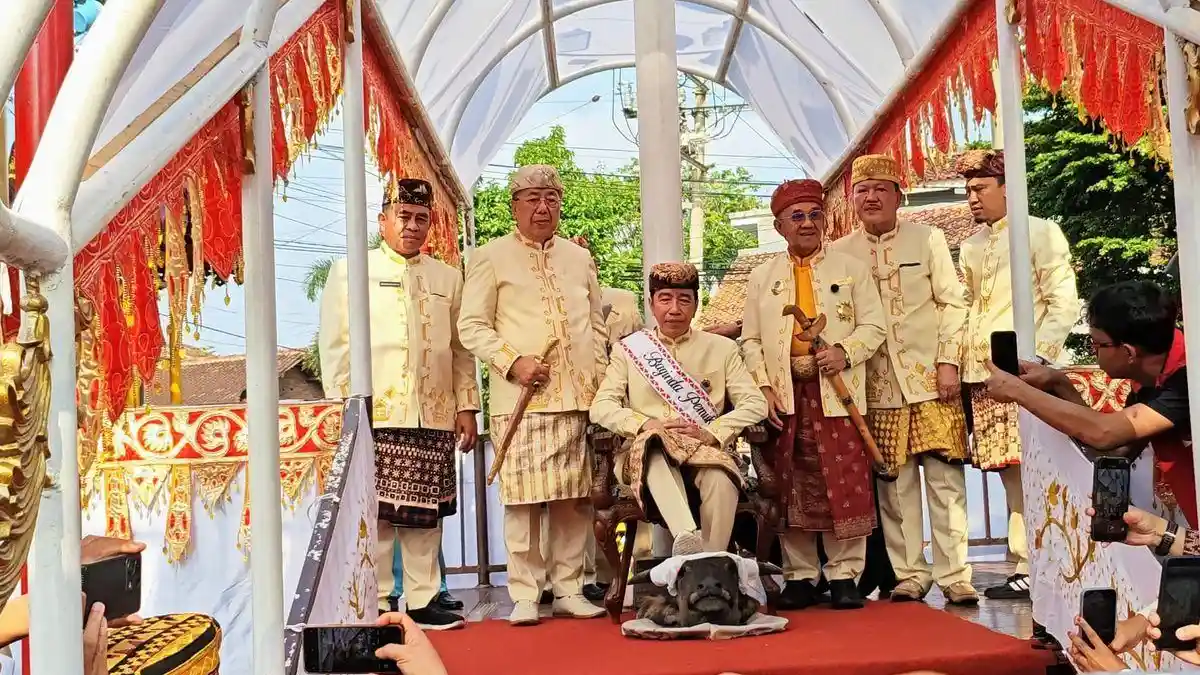 Jokowi Dapat Gelar 'Baginda Pemuka Bangsa', Pengamat: Harus Dilihat dari Dampak Kebijakan - Tribunsumsel.com