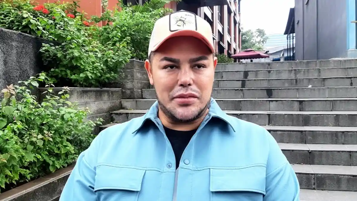 Dibangun Selama Setahun, Ivan Gunawan Rogoh Koceknya Sendiri Saat Dirikan Masjid Indonesia di Uganda