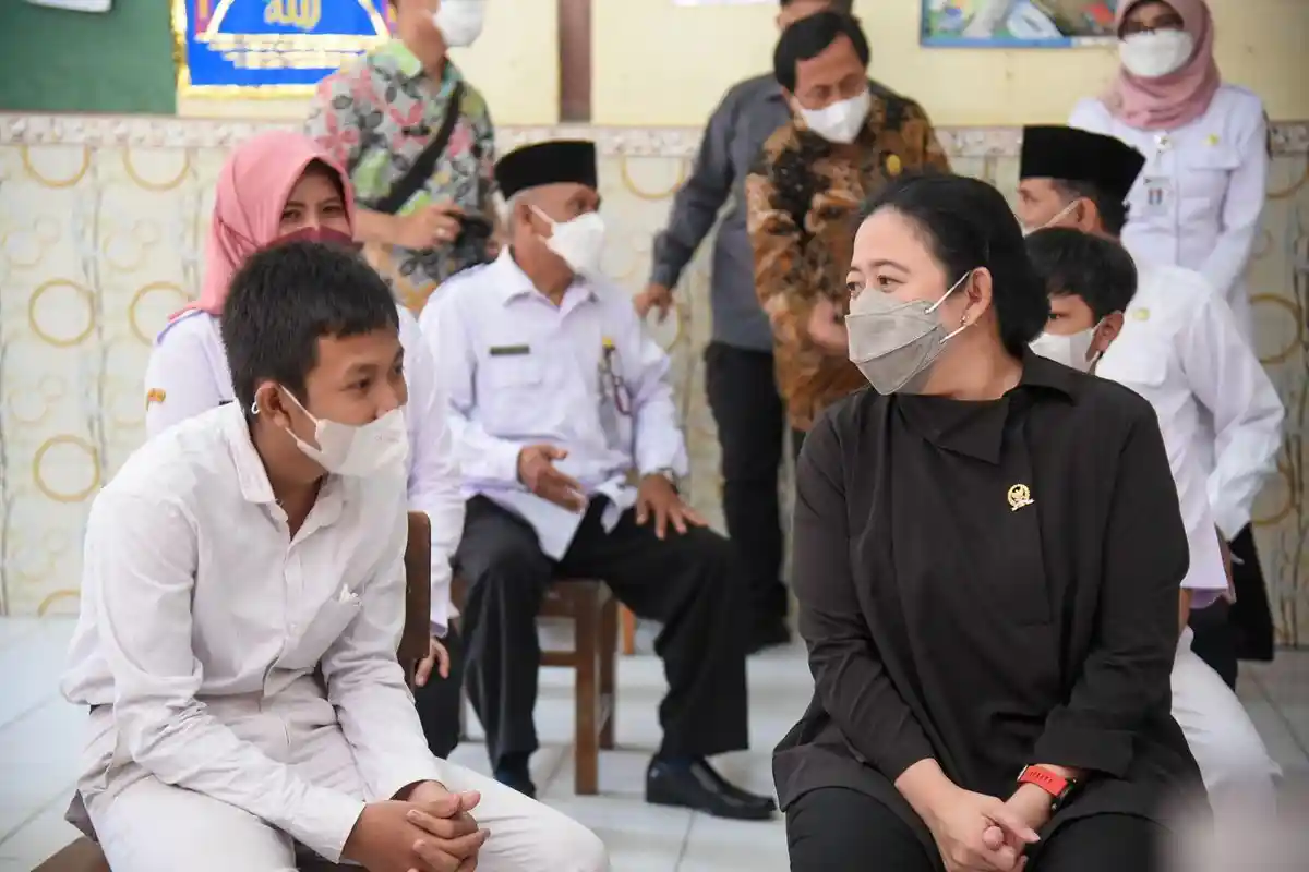 Harkitnas 2022, Puan Ajak Rakyat Bangkit untuk Sambut Masa Endemi Covid-19