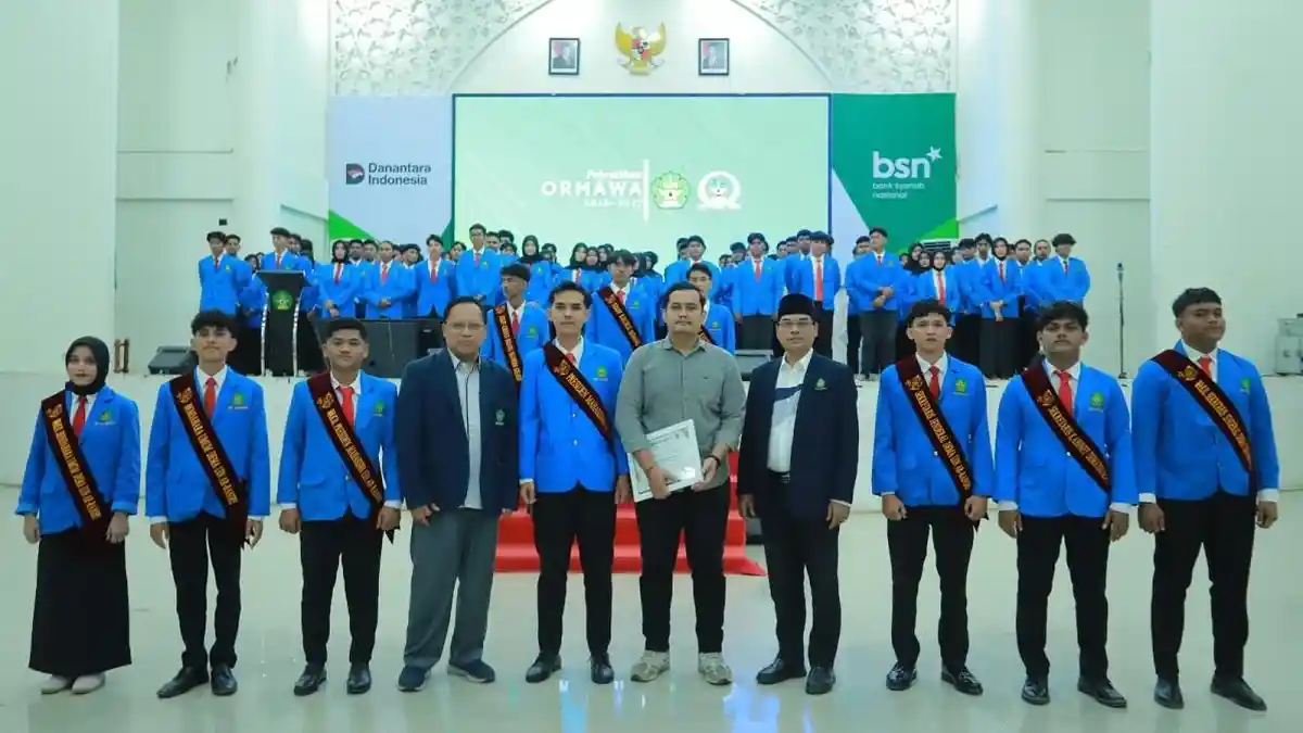 Prof Mujiburrahman Lantik Pengurus DEMA dan SEMA UIN Ar-Raniry Periode 2026–2027