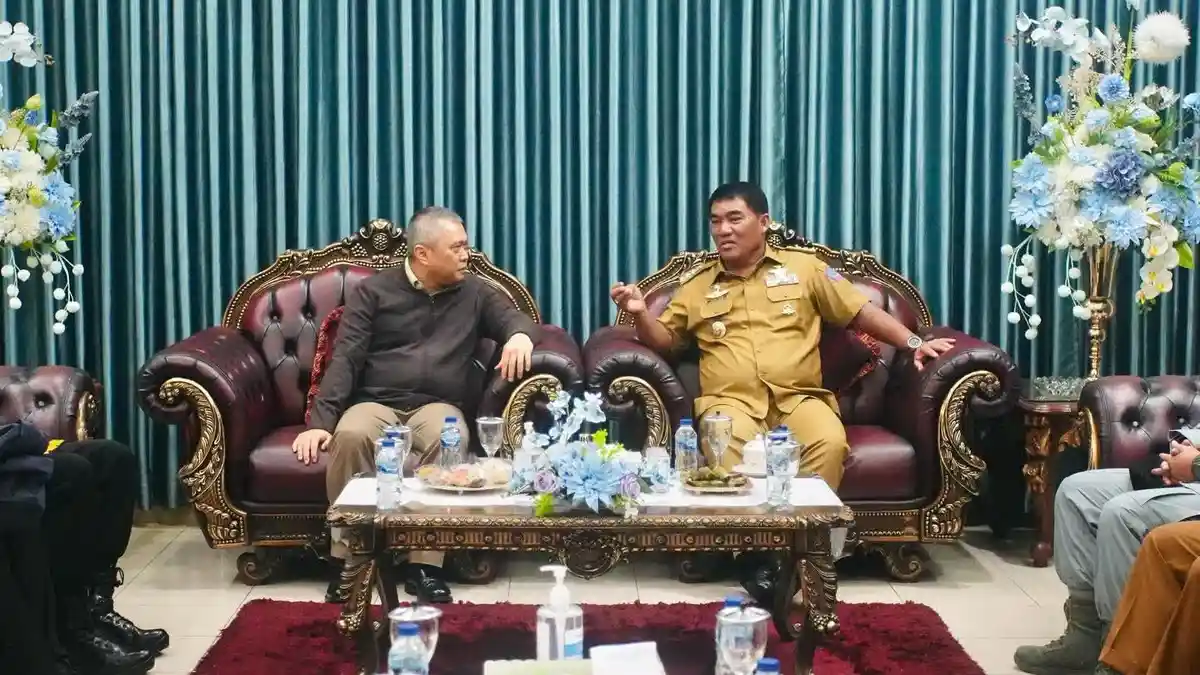 Gubernur Sulut YSK Jemput Kedatangan Menteri Perhubungan RI di Bandara Sam Ratulangi Manado