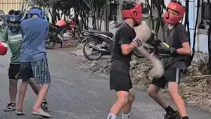 Atlet-tinju-binaan-KONI-Gunungsitoli-melakukan-latihan.jpg