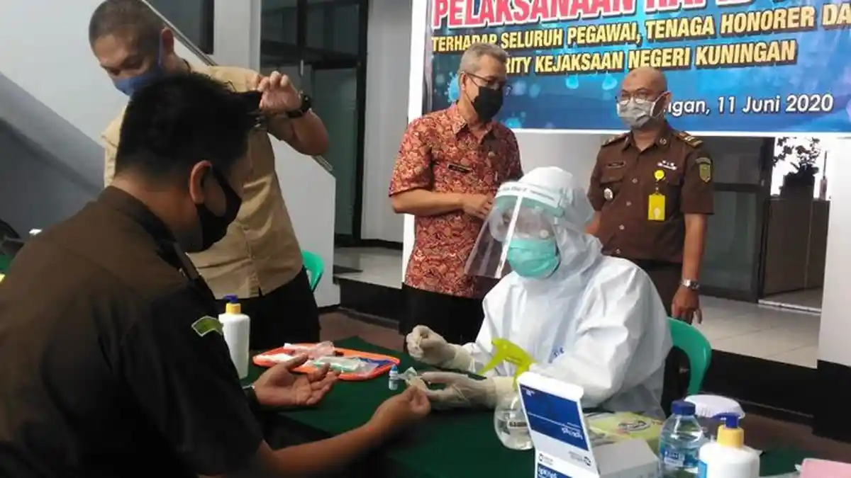 Puluhan Pegawai Kejaksaan Kuningan Ikuti Rapid Test Internal, Ini Hasilnya