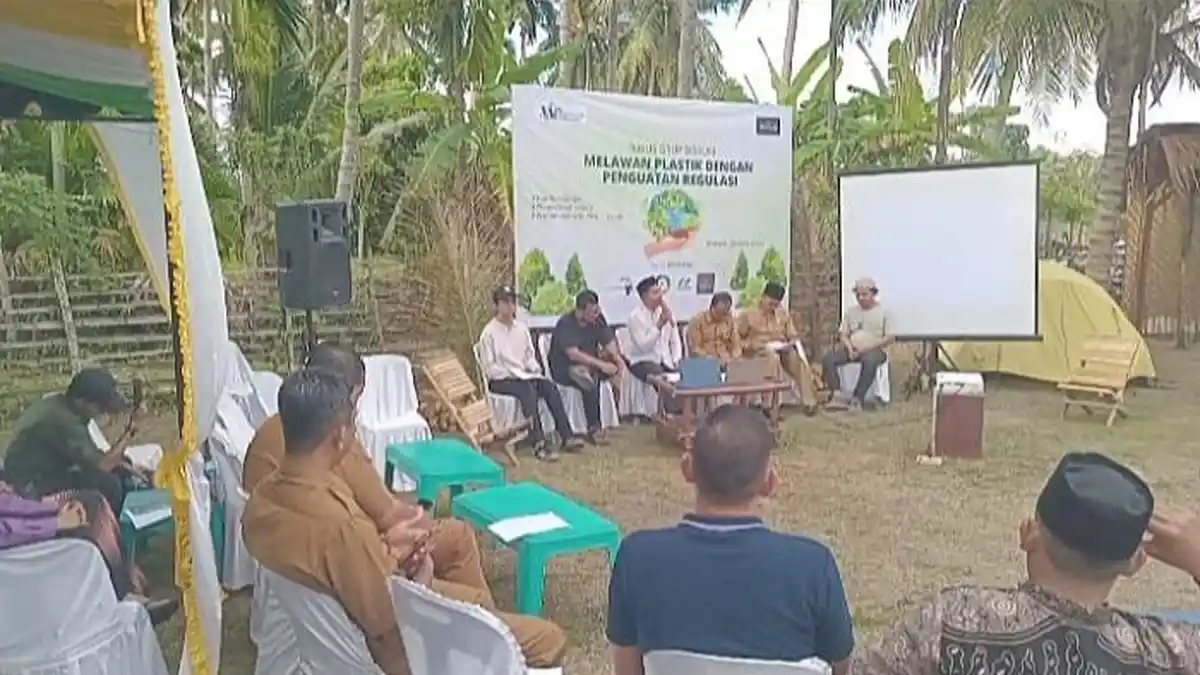 Peringati Hari Bumi Sedunia, AWF Bersama Pemkab Bireuen Bahas Penanganan Sampah Plastik