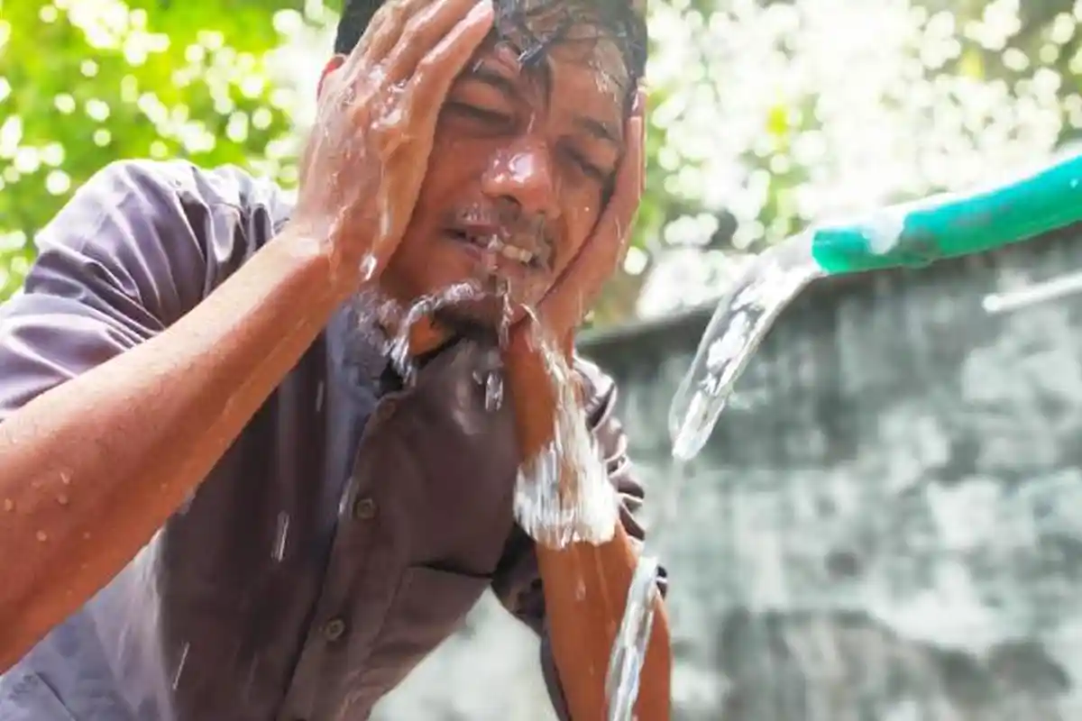 Bagaimana Hukum Menggunakan Air Berlebihan saat Wudhu? Berikut Sunnah-Sunnah dalam Berwudhu