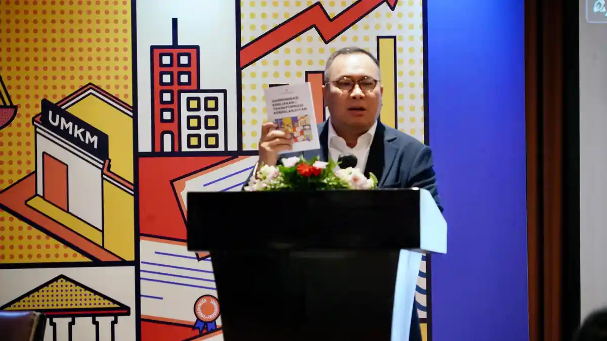 Buku 'Harmonisasi Kebijakan dan Transformasi Keberlanjutan' Potret Perjalanan Satgas UU Cipta Kerja
