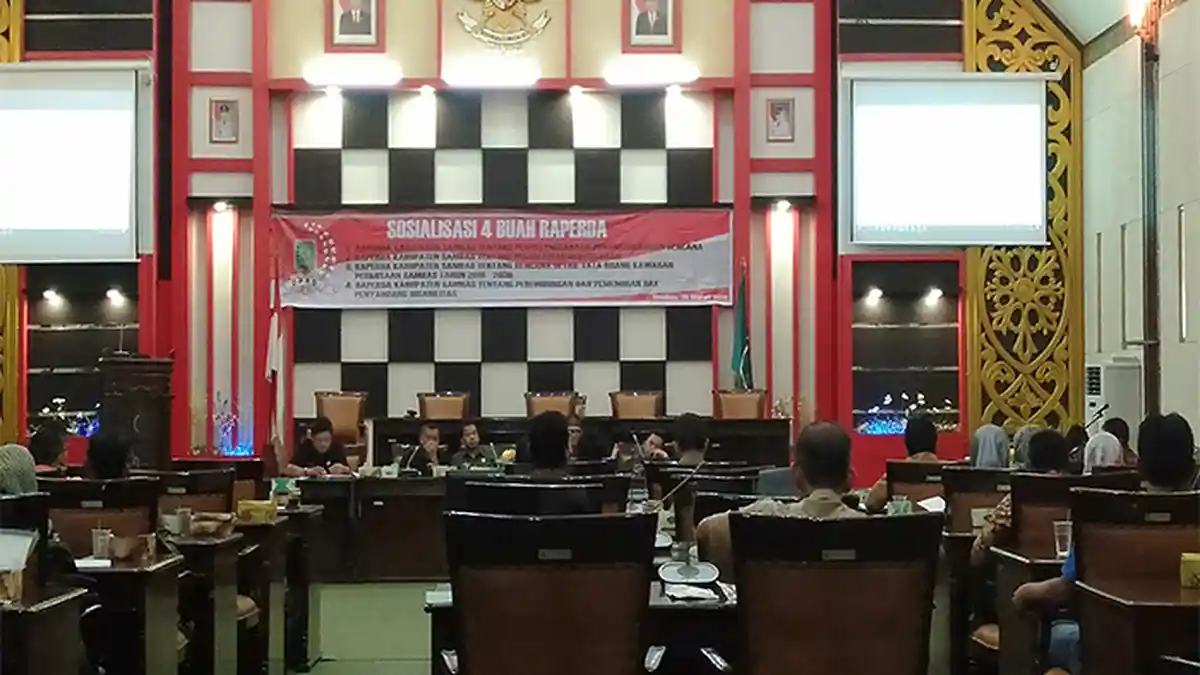 DPRD Sambas Sosialisasikan Empat Raperda